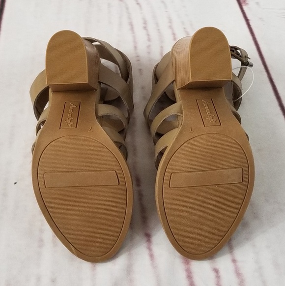 AMERICAN EAGLE Taupe Block Heel Sandals - Picture 7 of 8